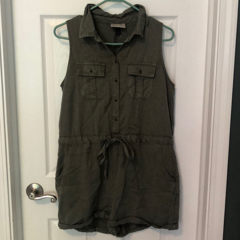Army green romper